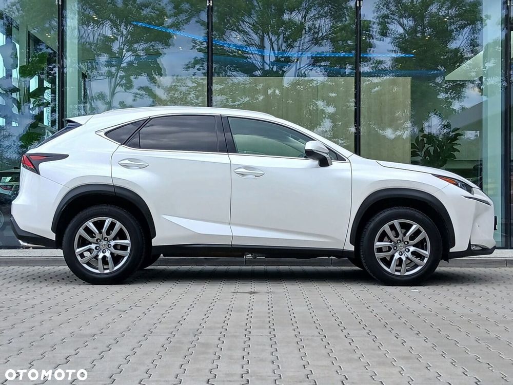 Lexus NX 200t Comfort AWD - 3