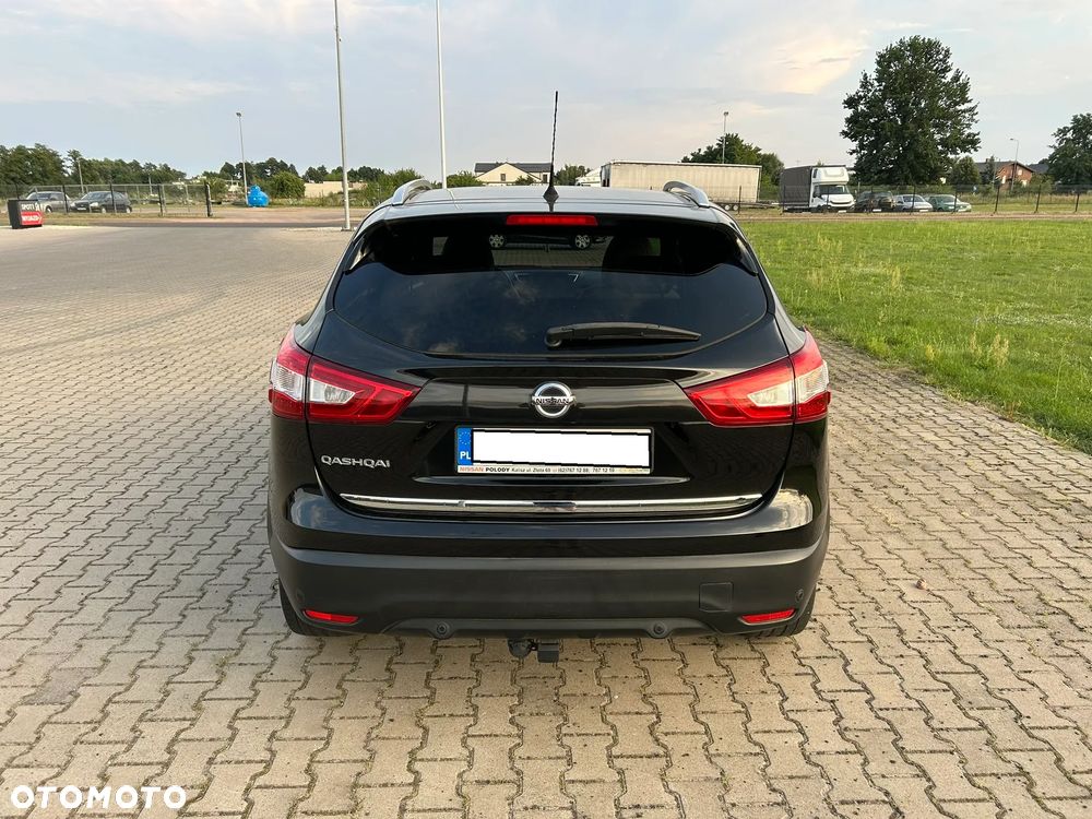 Nissan Qashqai 1.6 DCi 4x4 Tekna - 6