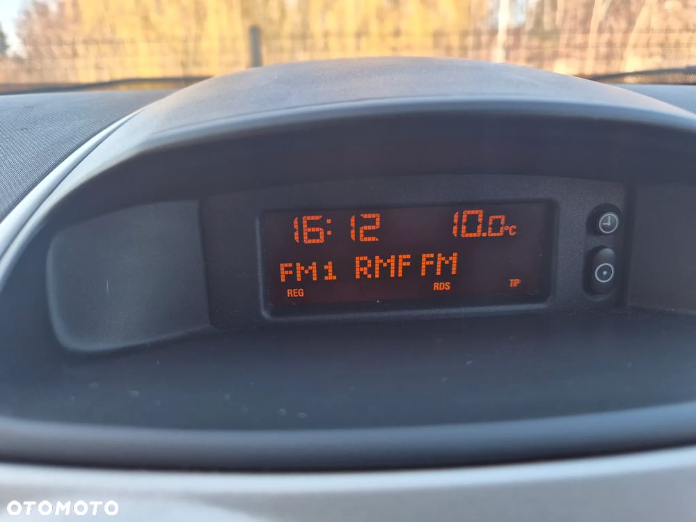 Opel Corsa 1.2 16V Easytronic Cosmo - 12