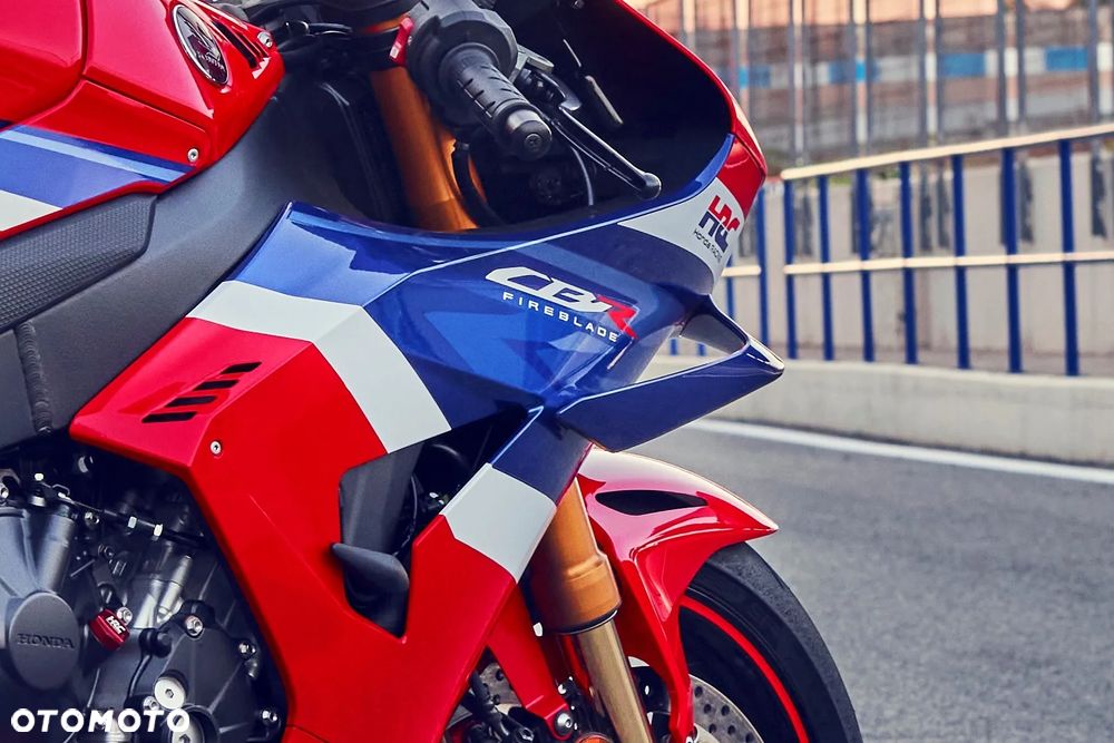Honda CBR - 8