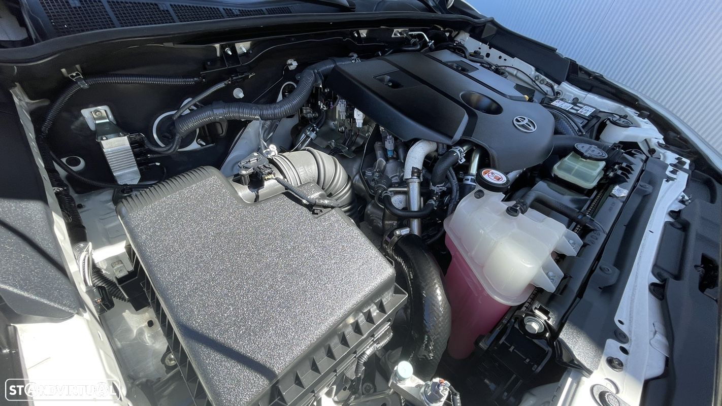 Toyota Hilux 2.4 D-4D 4X2 - 43