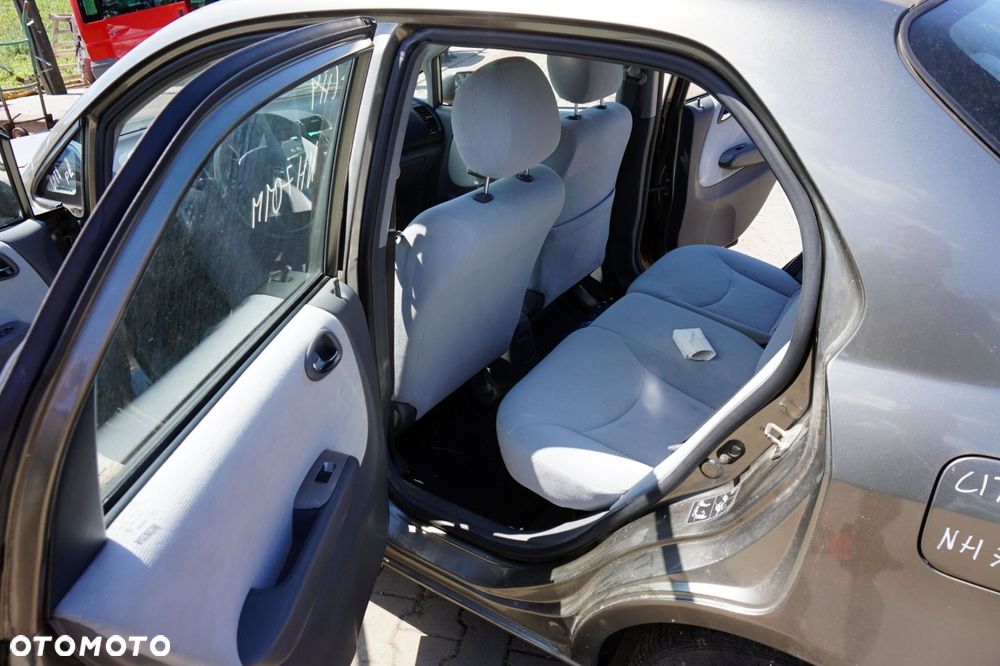 HONDA CITY IV 2007 NH701M 1.4 8V L13A8 82KM BEŻOWY na części - 11