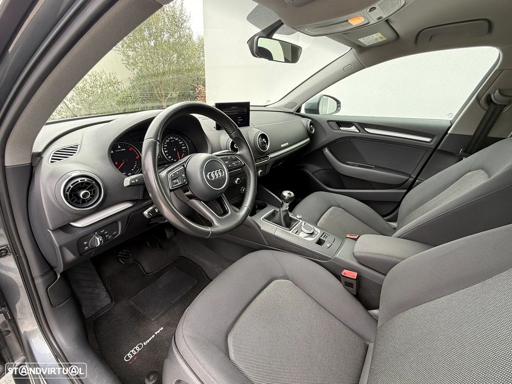 Audi A3 Sportback 1.6 TDI Advance - 19