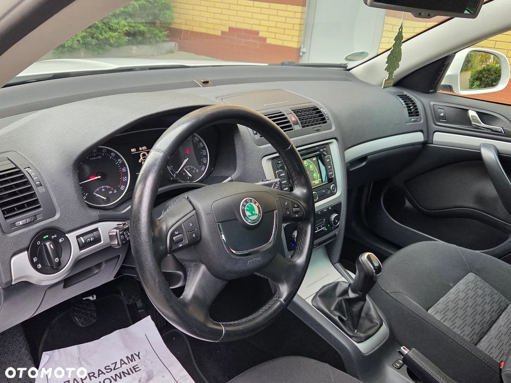 Skoda Octavia 2.0 TDI DPF Sport Edition - 6
