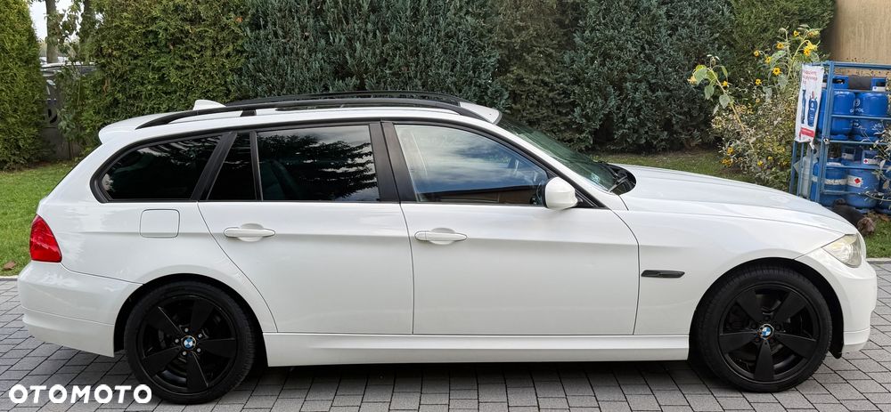 BMW Seria 3 318d - 17