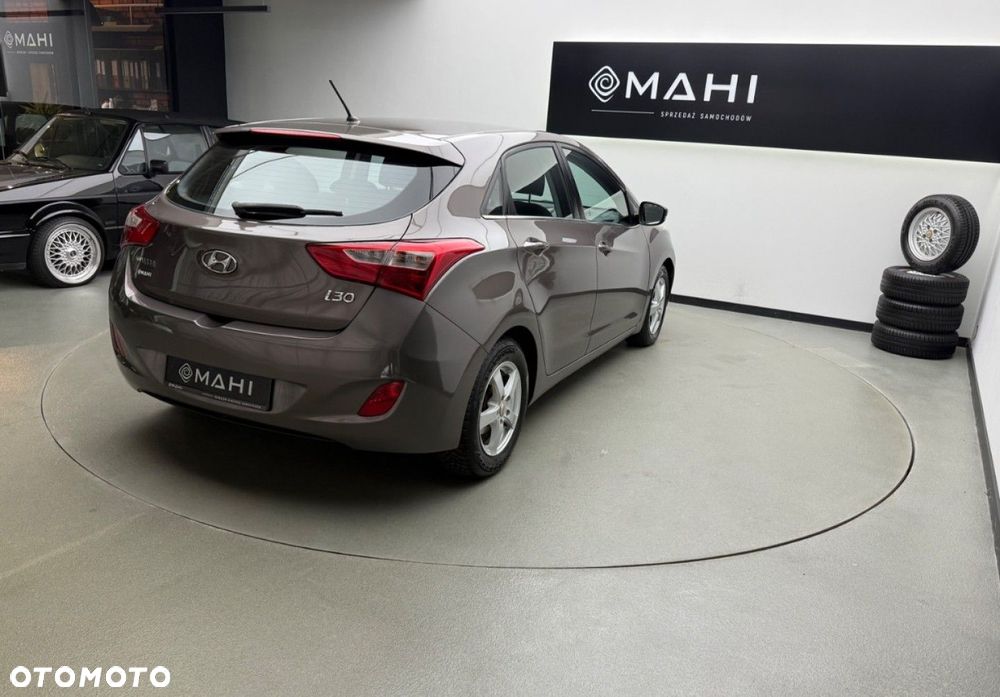 Hyundai i30 1.6 CRDI Trend - 12