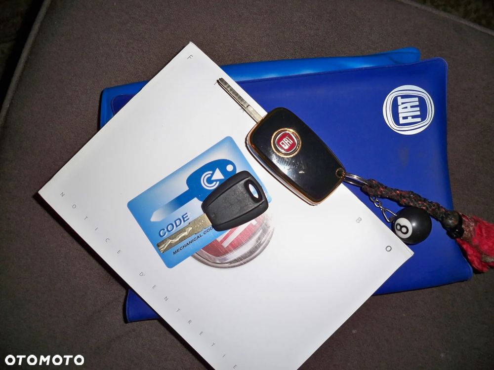 Fiat Qubo 1.4 8V Lounge - 18