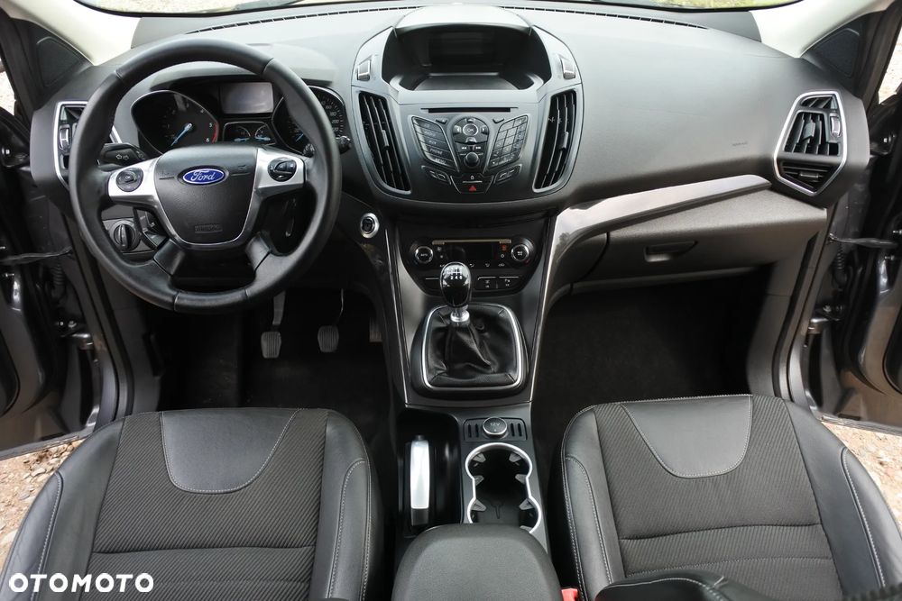 Ford Kuga 2.0 TDCi 2x4 Titanium - 14