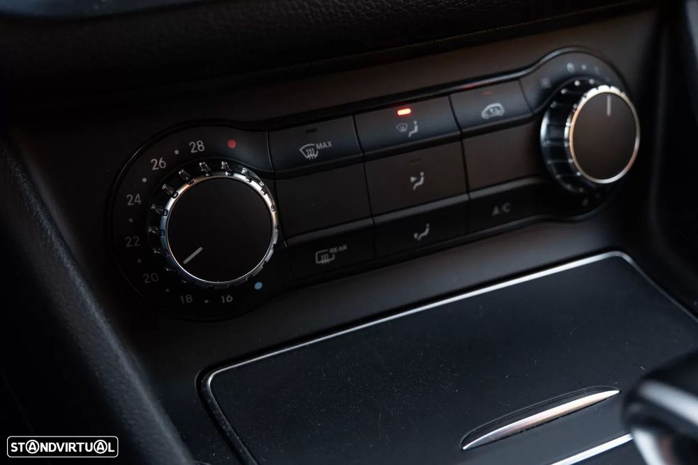 Mercedes-Benz CLA 45 AMG 4-Matic - 21