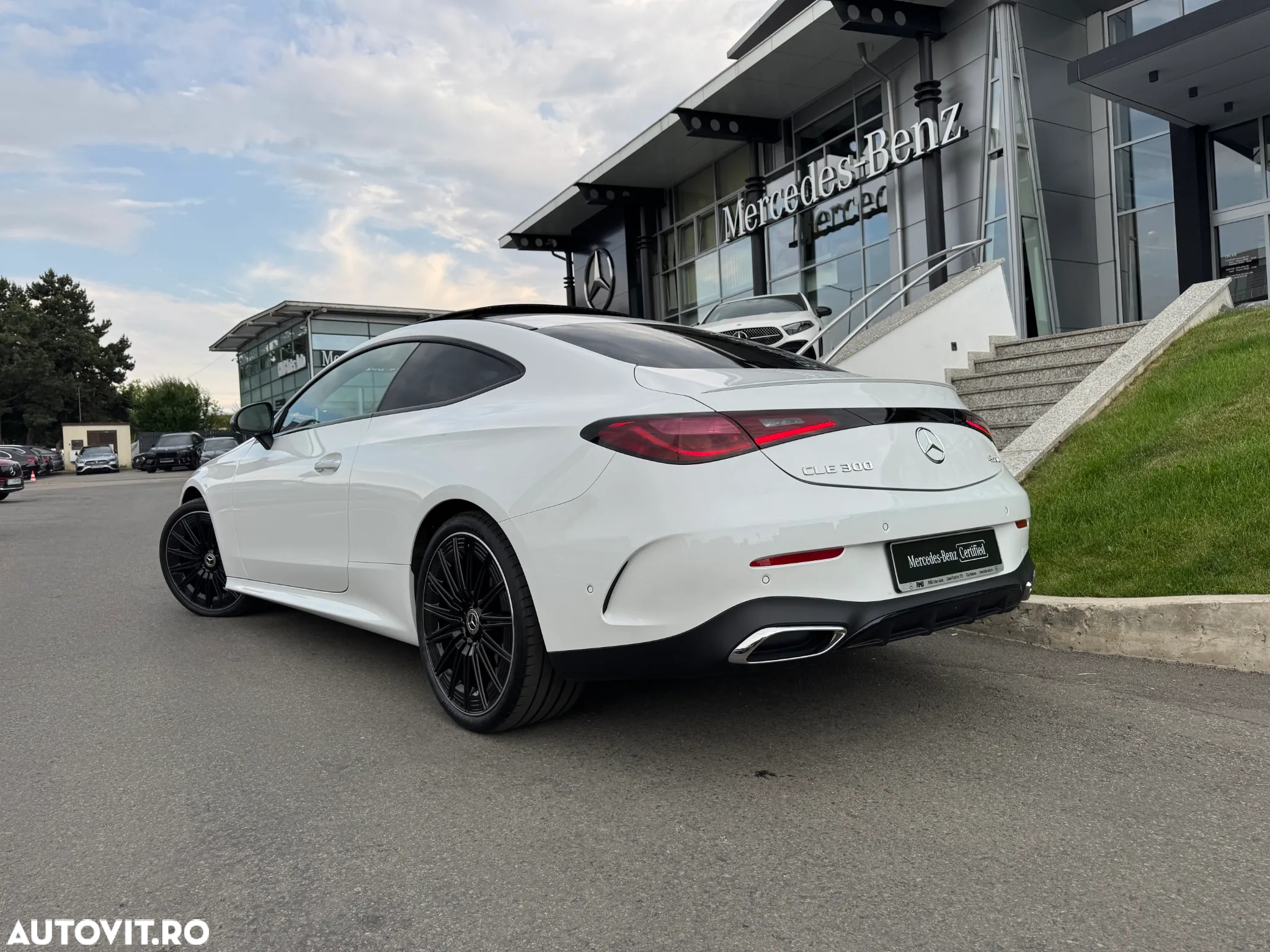 Mercedes-Benz CLE 300 4Matic Coupe 9G-TRONIC Edition AMG Line - 16