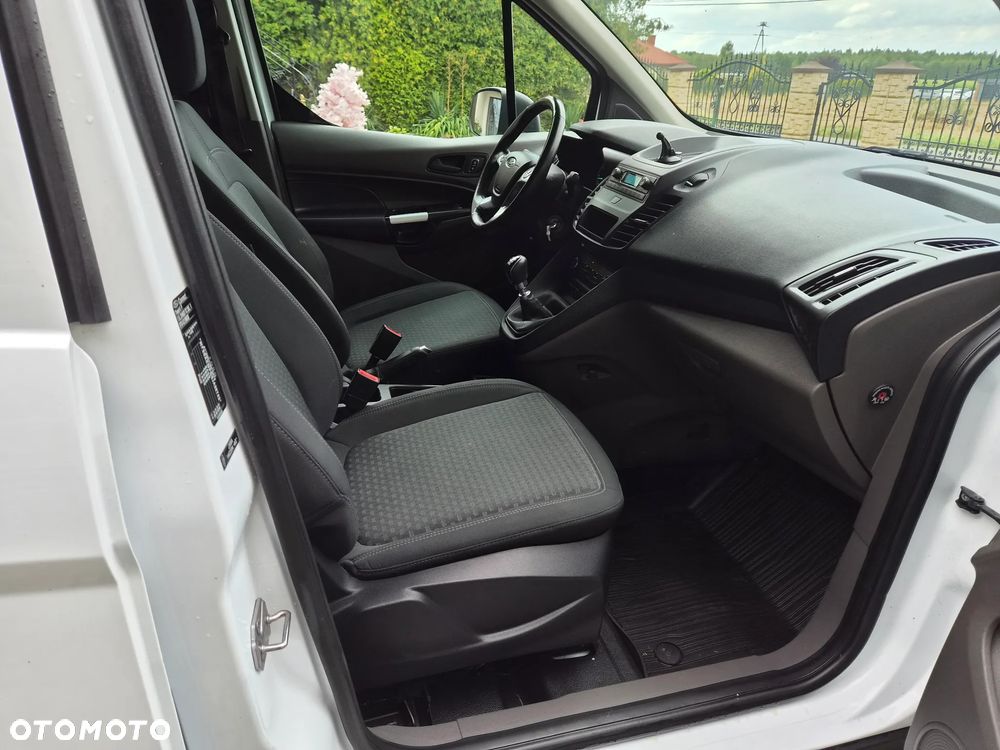 Ford Transit Connect - 16