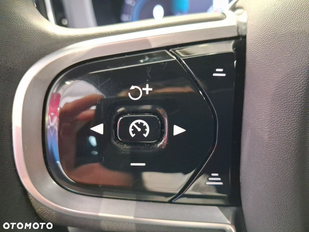 Volvo XC 60 - 24