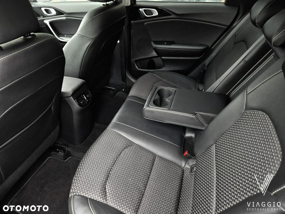 Kia Ceed 1.5 T-GDI L Business Line Plus - 18