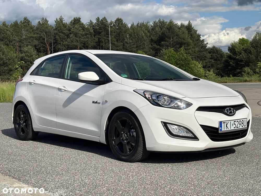 Hyundai i30 blue 1.6 CRDi Passion - 1