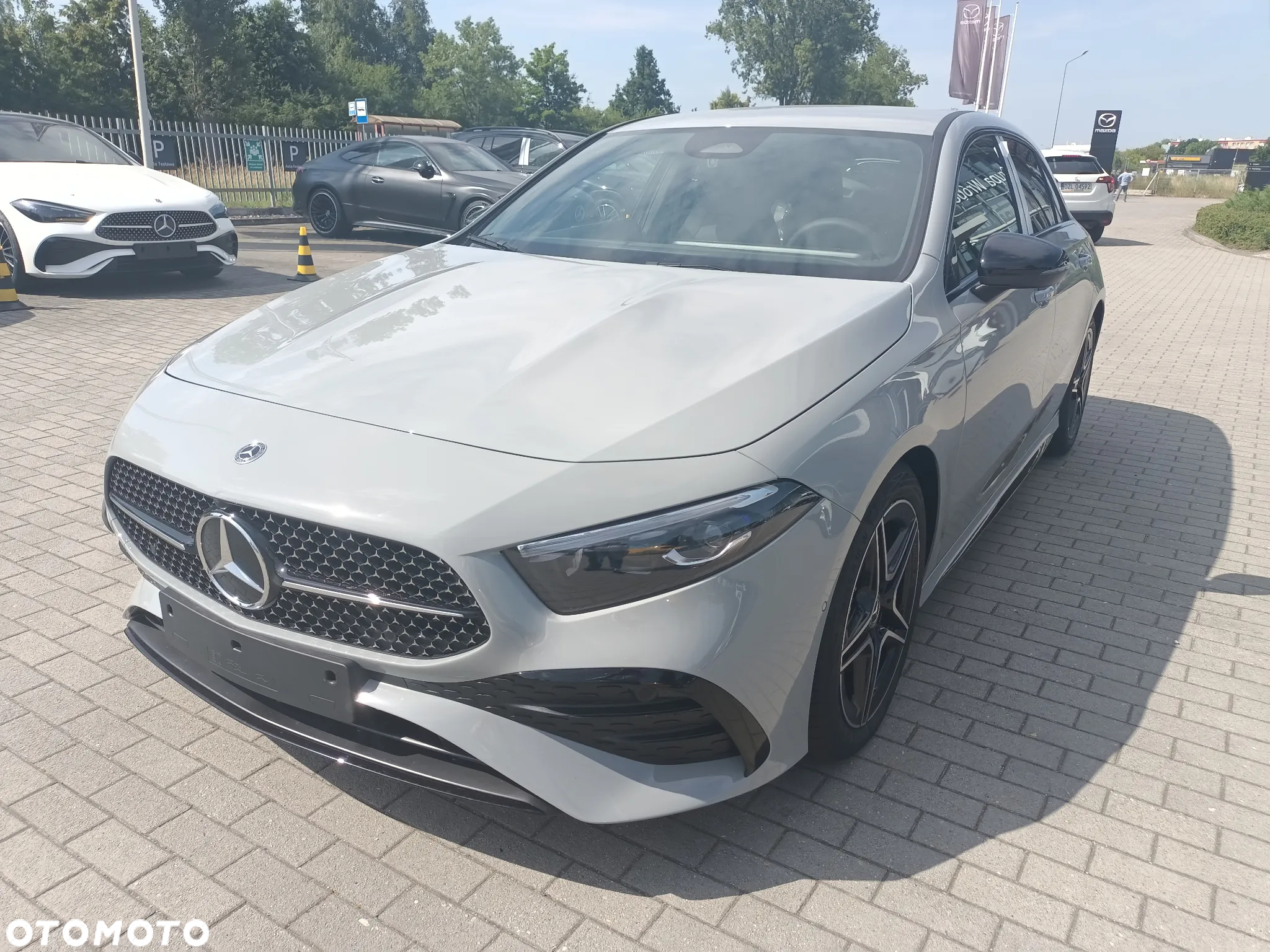 Mercedes-Benz Klasa A 200 AMG Line 7G-DCT - 3