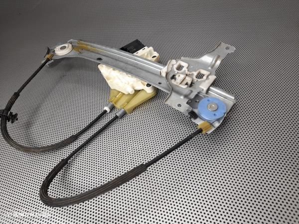 Elevador Tras Esq  Renault Megane Iii Grandtour (Kz0/1) - 2