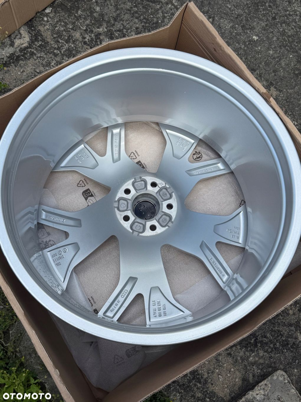 Oryginalne Felgi Audi OE RSQ8 10.5J 23 5x112 ET 18 Alufelgi RS Q8 4M8 Sport - 10