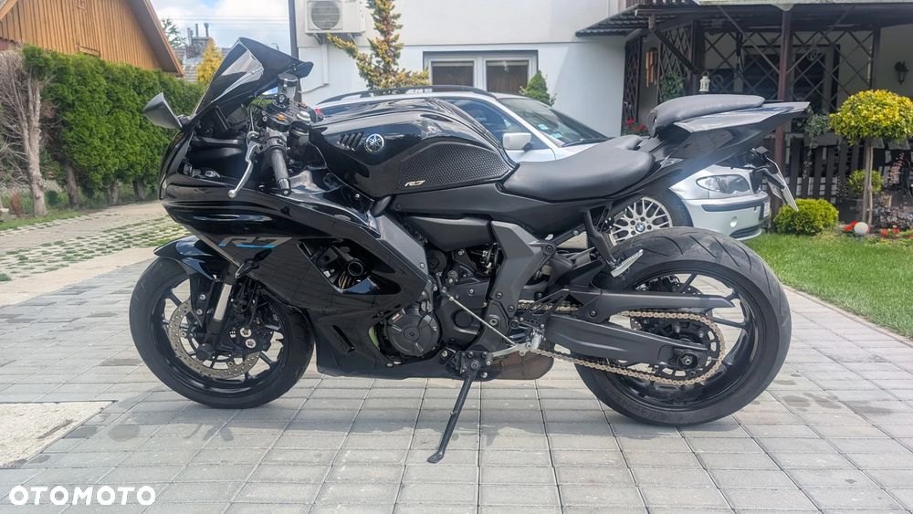 Yamaha R7 - 15