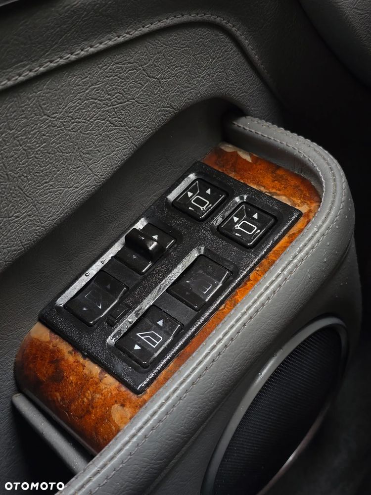 Jaguar Daimler 4.0i - 30