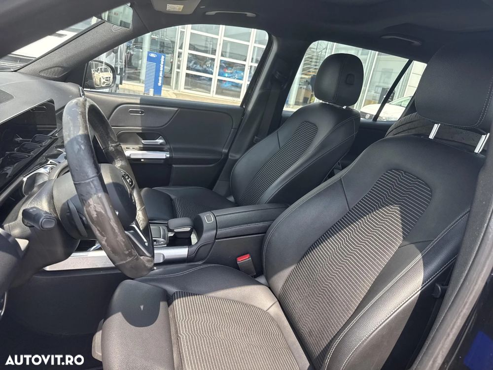 Mercedes-Benz GLB - 10