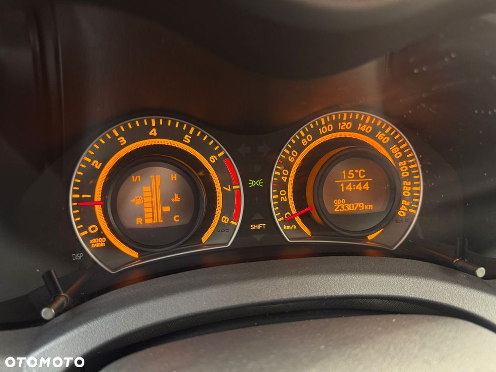 Toyota Auris 1.33 VVT-i - 12