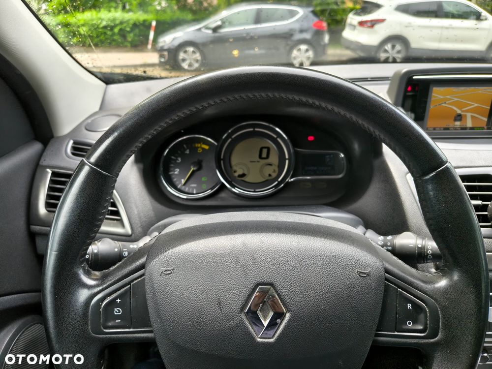 Renault Megane 1.5 dCi Zen EDC - 11