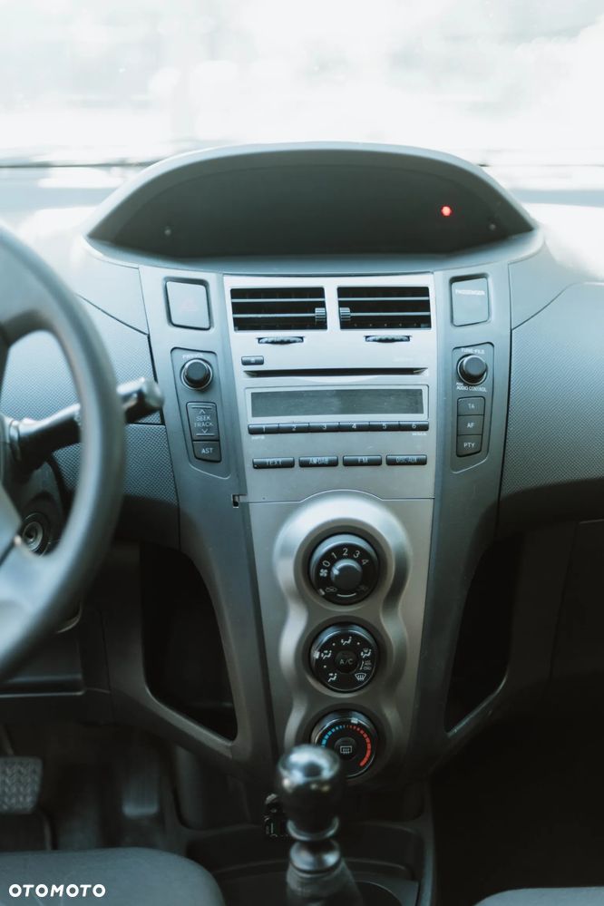 Toyota Yaris 1.4 D-4D Terra - 6