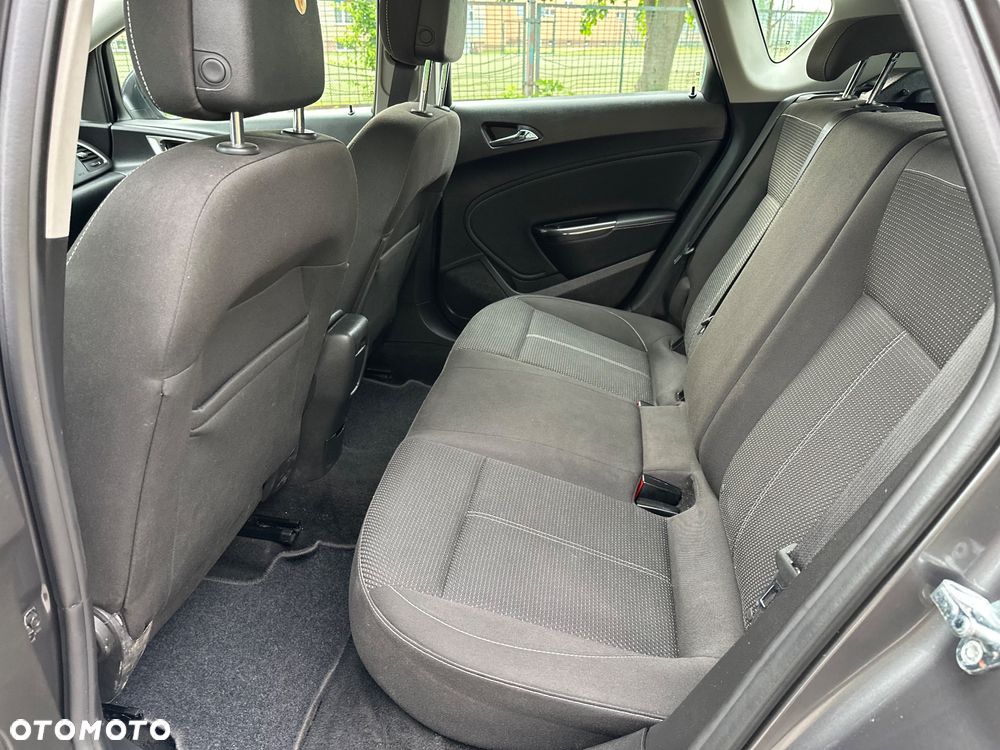 Opel Astra 1.4 T Cosmo - 7