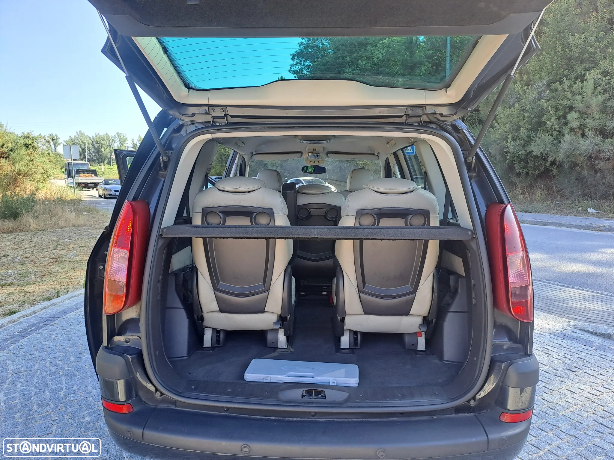 Peugeot 807 2.2 HDi - 16