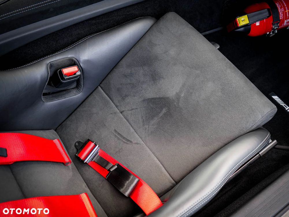 Mercedes-Benz AMG GT R - 31