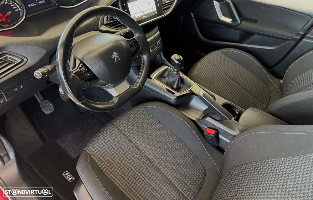 Peugeot 308 1.2 PureTech Style J17 - 11