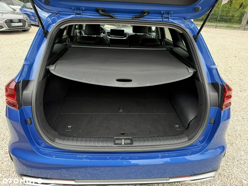 Kia Ceed 1.6 GDI PHEV L Business Line DCT - 12