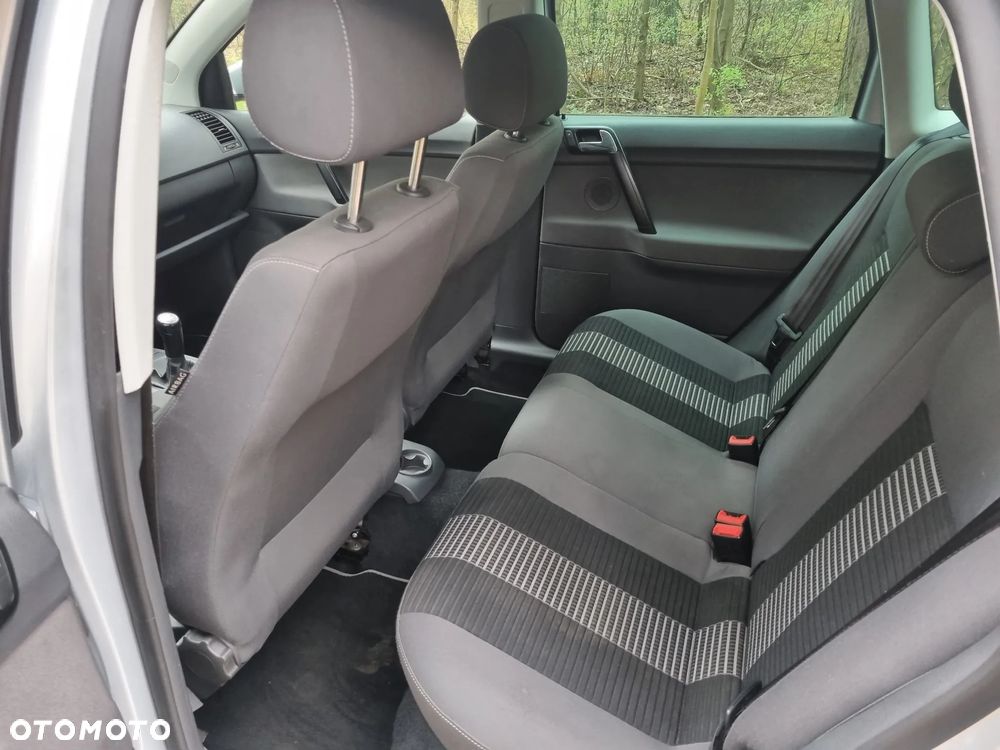 Volkswagen Polo 1.2 Team - 16