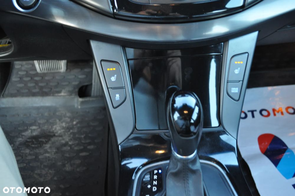 Hyundai i40 1.7 CRDi Comfort + - 23