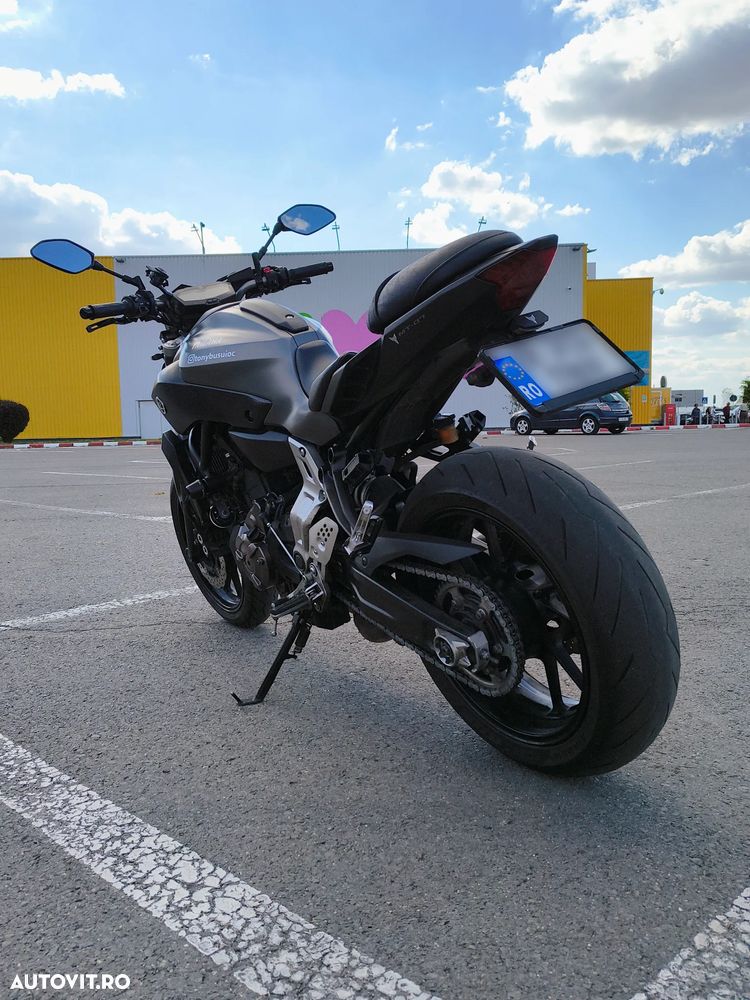 Yamaha MT-07 - 5