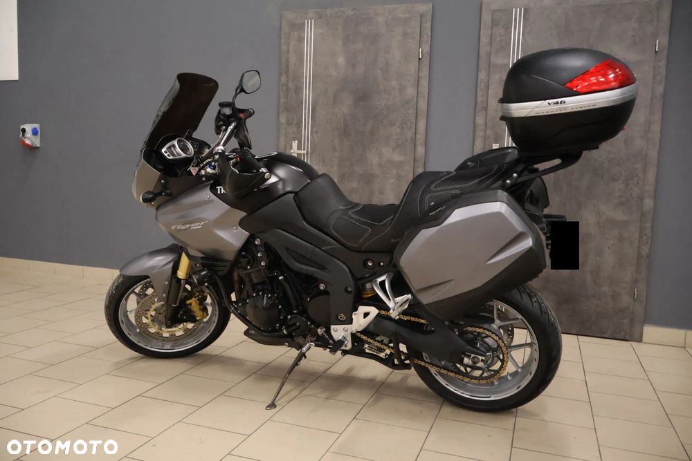 Triumph Tiger - 9
