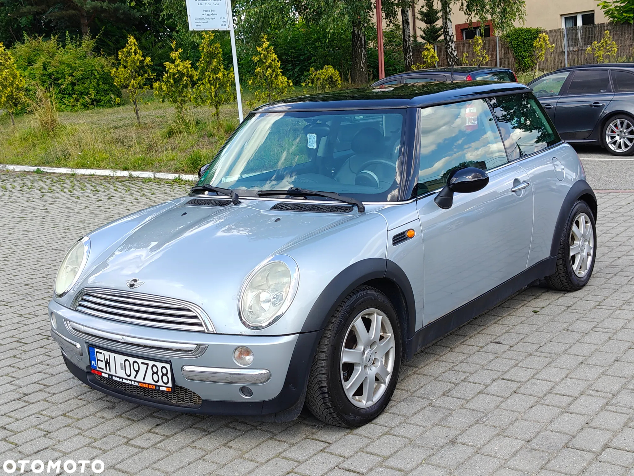MINI Cooper Standard - 14