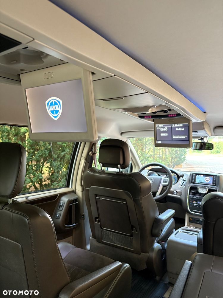 Lancia Voyager 3.6 Platinum - 25