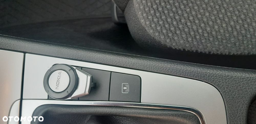 Volkswagen Passat 2.0 TDI Comfortline - 25