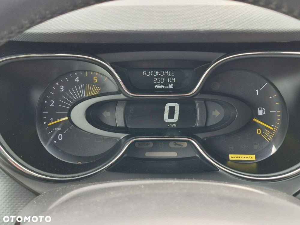 Renault Captur - 30