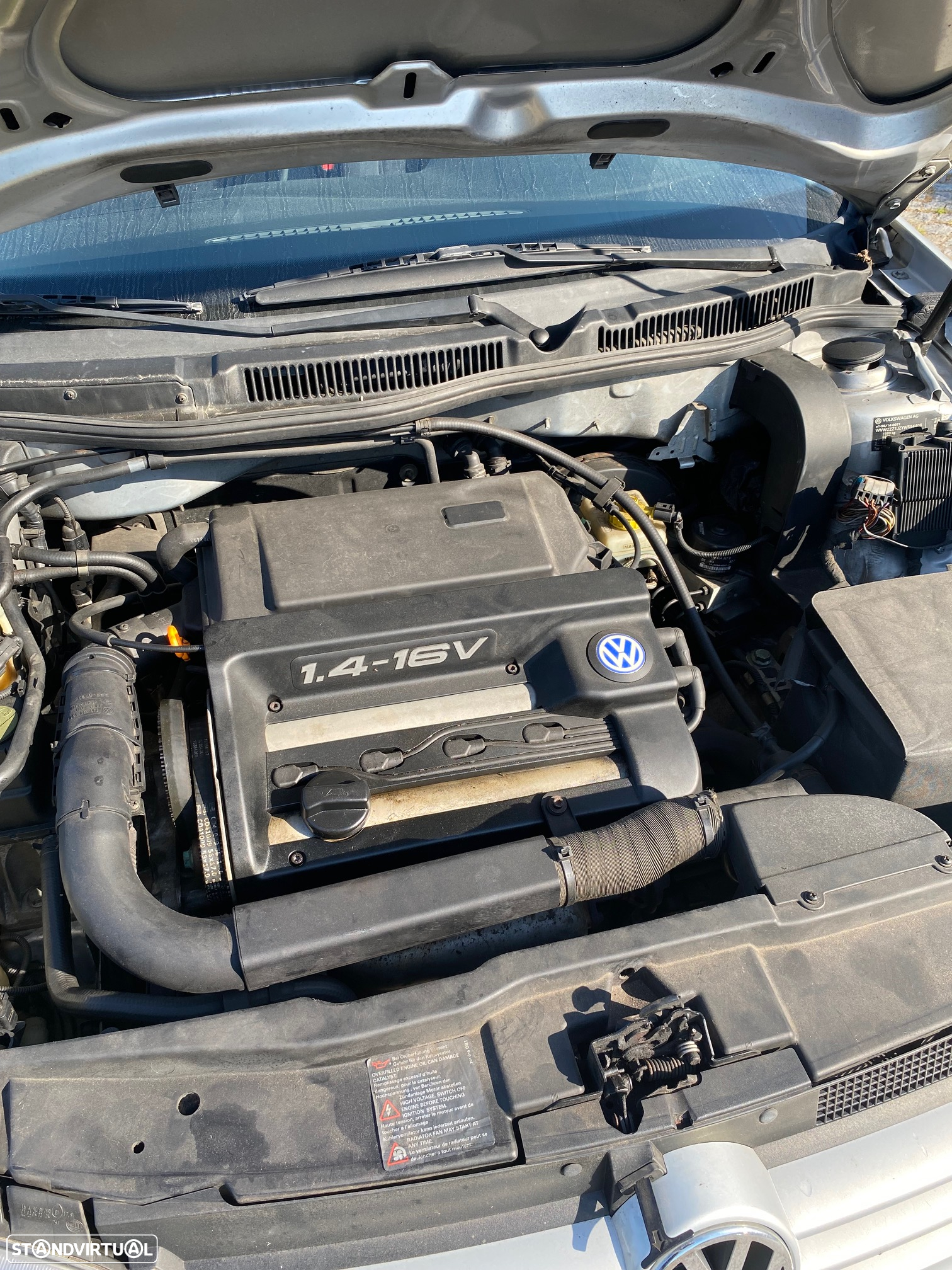 VW Golf IV 1.4i ás peças - 4