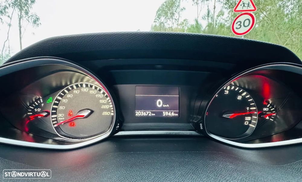 Peugeot 308 SW 1.6 BlueHDi Allure J17 - 23