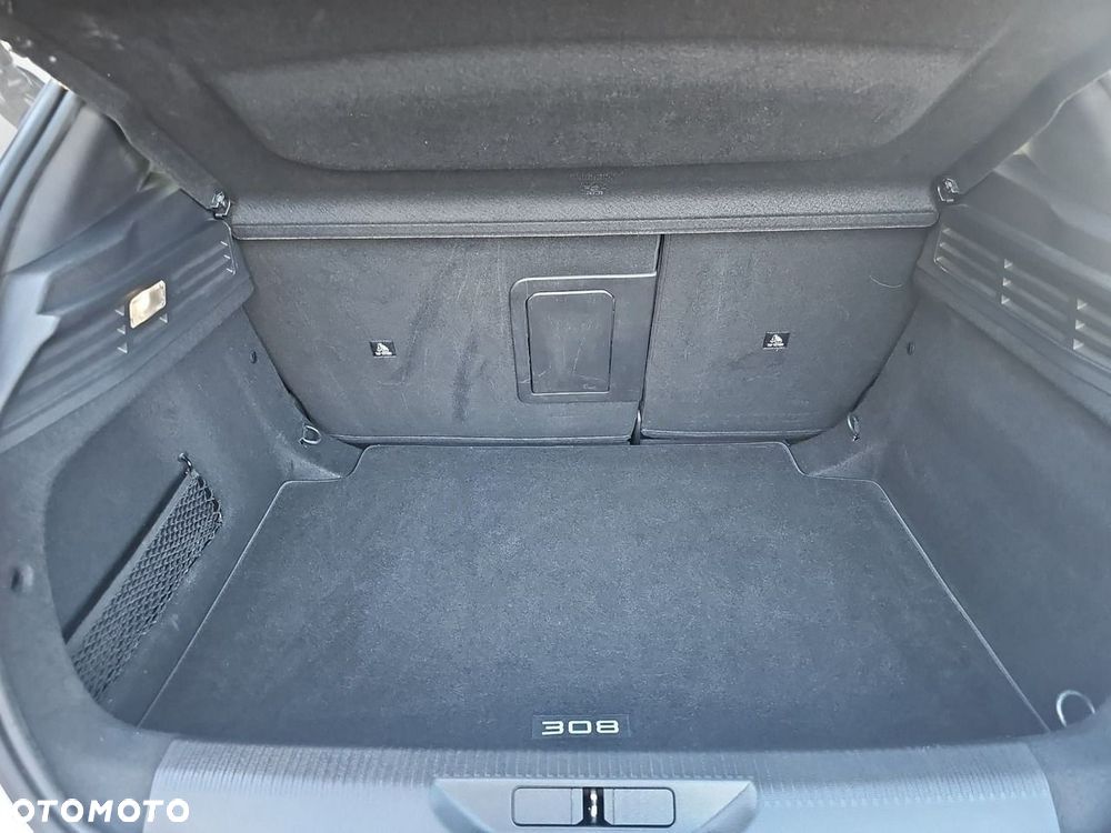 Peugeot 308 - 22