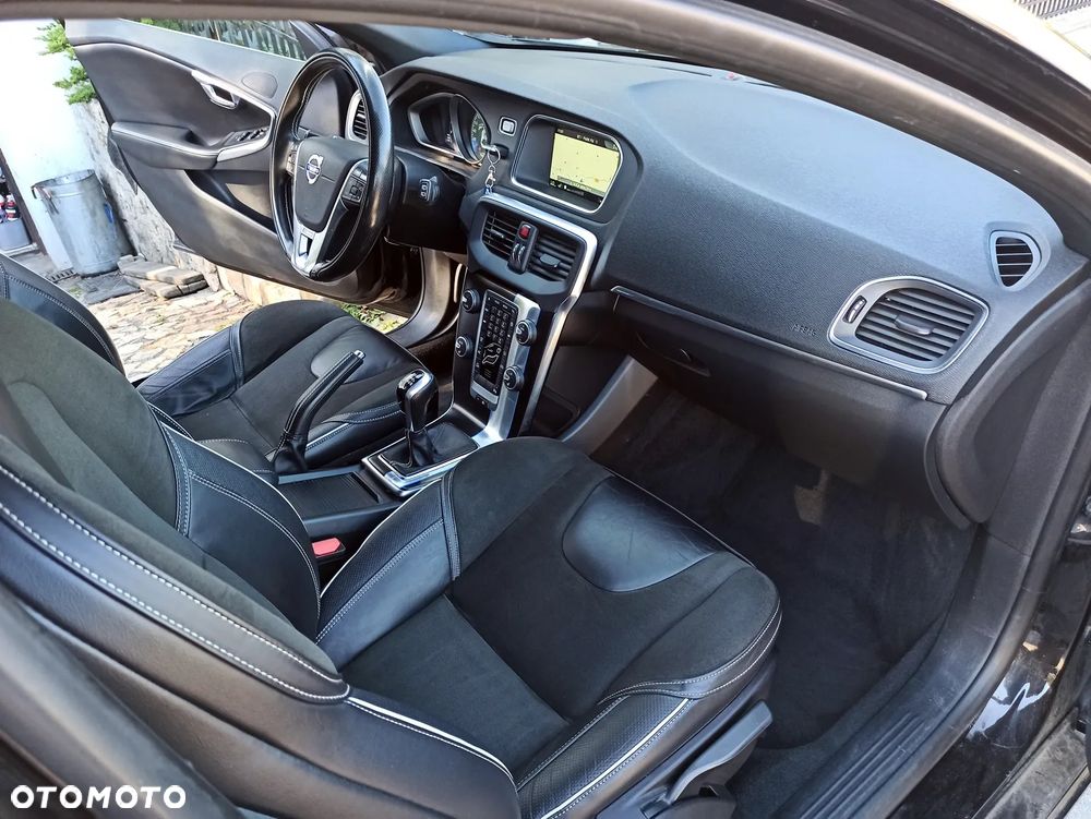 Volvo S60 D2 - 11