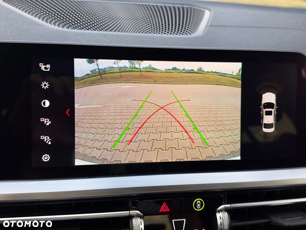 BMW Seria 3 318d Sport Line - 27