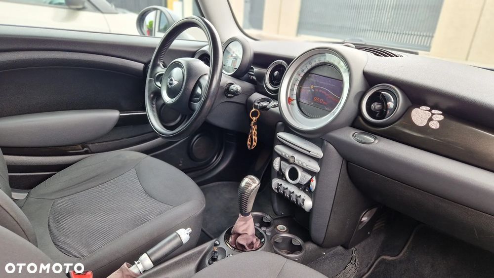 MINI Cooper Standard - 15