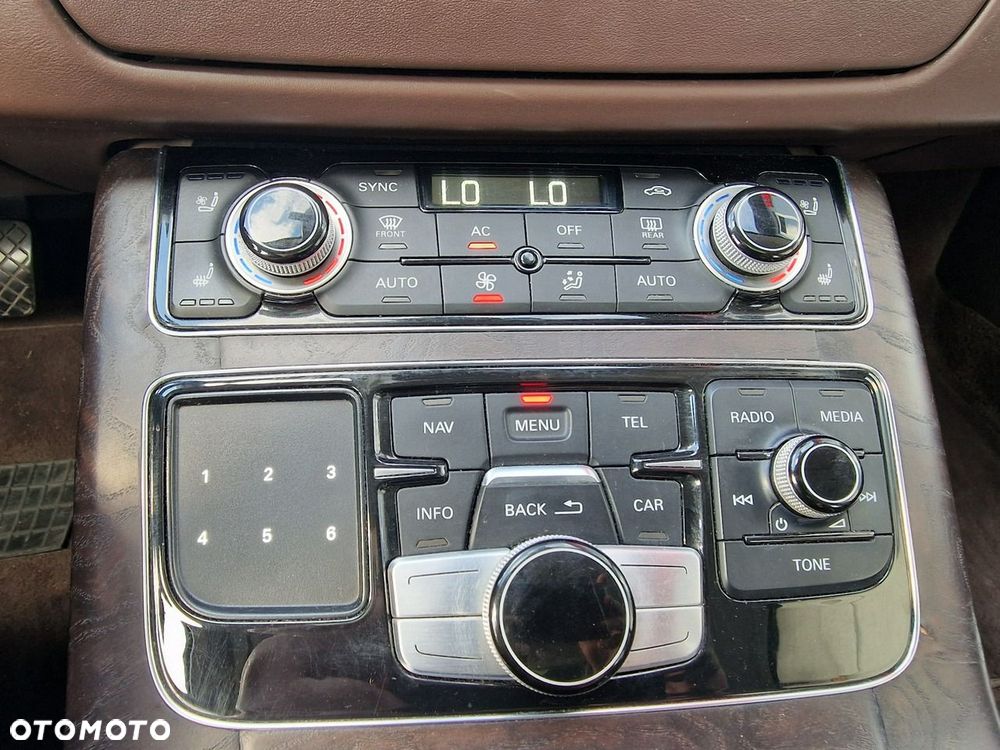 Audi A8 4.2 TDI DPF (clean diesel) quattro tiptronic Lang - 31