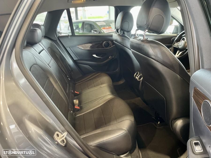 Mercedes-Benz GLC 300 e 4Matic - 32