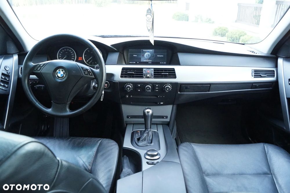 BMW Seria 5 - 12
