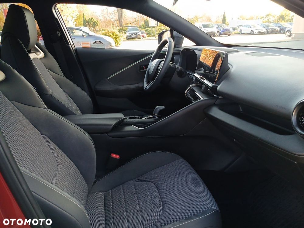 Toyota C-HR 2.0 PHEV Dynamic Force Executive - 9